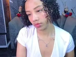 Camsoda Watch Live Sex Cams of violeth-b