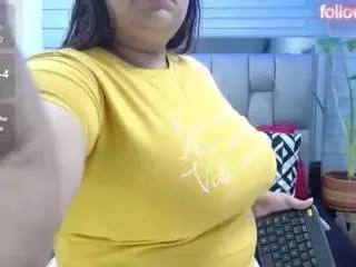 Camsoda Watch Live Sex Cams of evelinzaens