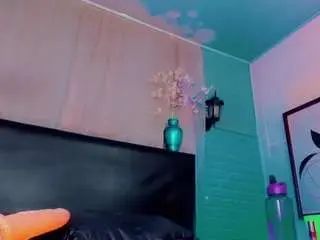 Camsoda Free Porn Cam of chanell-sexyass
