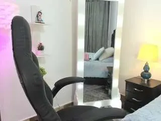 Camsoda Nude Webcam of miastorrm