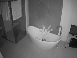 Camsoda Live Sex Cam of voyeurcam-casa-salsa-bathroom-5