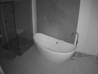 Camsoda Nude Webcam of voyeurcam-casa-salsa-bathroom-5