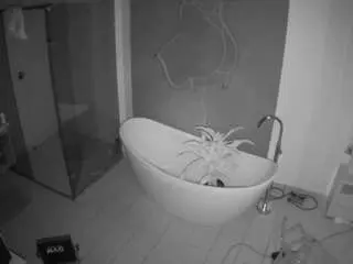 Camsoda Free Porn Cam of voyeurcam-casa-salsa-bathroom-5