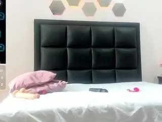 Camsoda Live Sex Cam of catalina-jonex