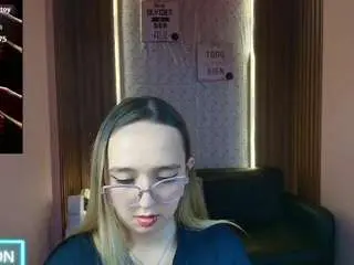Camsoda Live Sex Cam of liaaroberts