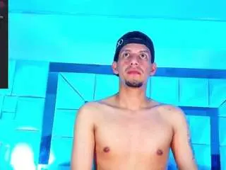 Camsoda Free Porn Cam of kevin-fox