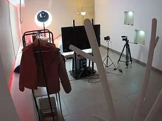Camsoda Sex Cam of voyeurcam-jb-room-1