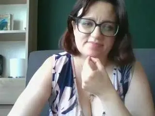 Camsoda Free Live Porn of sensualparis