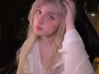 Camsoda Nude Webcam of elliejay1