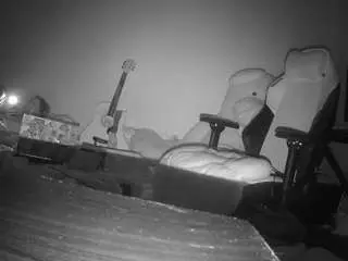 Camsoda Private Sex Chat of voyeurcam-sexy-little-ana-01