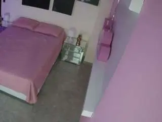 Camsoda Free Live Porn of voyeurcam-casa-salsa-bedroom-13