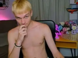 Camsoda Sex Cam of john-lik