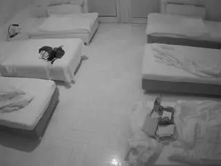 Camsoda Best Webcam of voyeurcam-julmodels-bed-6
