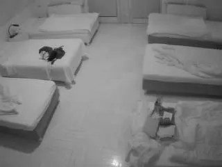 Camsoda Live Sex Cam of voyeurcam-julmodels-bed-6