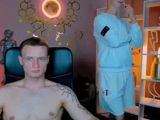 Camsoda Sex Cam of mike-crist1