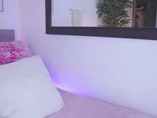 Camsoda Sex Cam of lia-mackenzie