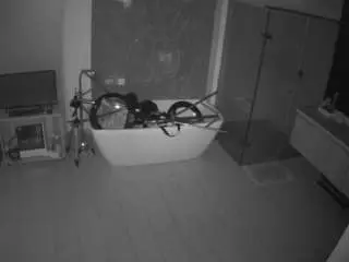 Camsoda Best Webcam of voyeurcam-casa-salsa-bathroom-4