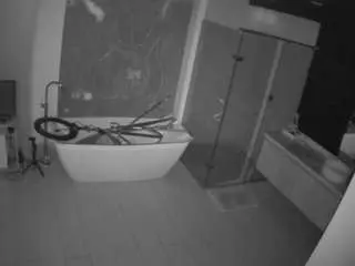 Camsoda Adult Webcams of voyeurcam-casa-salsa-bathroom-4