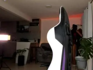 Camsoda Watch Live Sex Cams of queen-violett1