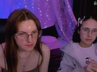 Camsoda Adult Webcam of mona-cloud