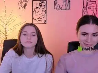 Camsoda Free Live Porn of flora-ri
