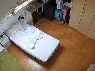 Camsoda Free Porn Cam of voyeurcam-julmodels-bed-7