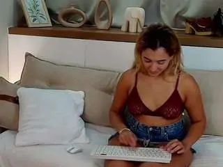 Camsoda Free Porn Cam of luna-elvvet