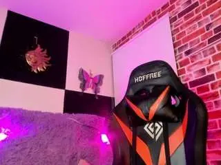 Camsoda Sex Cam of aleja-hill