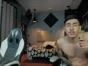 Chaturbate Adult Webcam of mr_mois