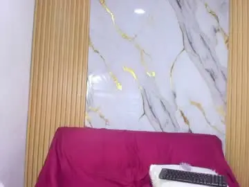 Chaturbate Live Sex of luluu_08