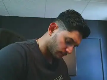 Chaturbate Live Sex Cam of richard_milleer
