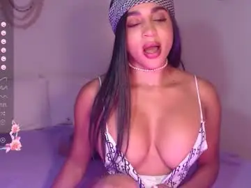 Chaturbate Live Sex Cam of destinnemil