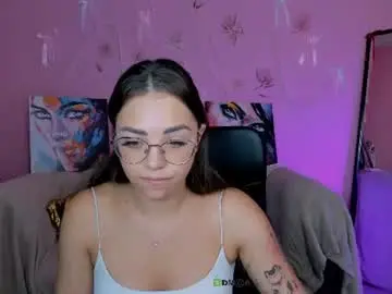 Chaturbate Best live sex cam show of kiki_swan