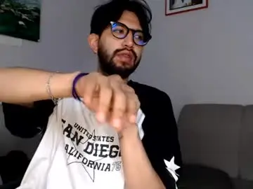 Chaturbate Sex Cam of adrian_falcon