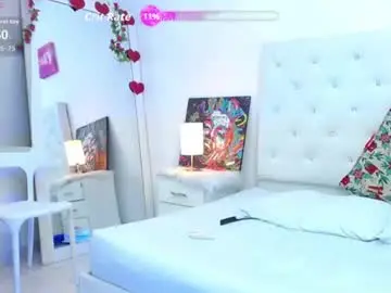 Chaturbate Free Live Porn of petitecherry_