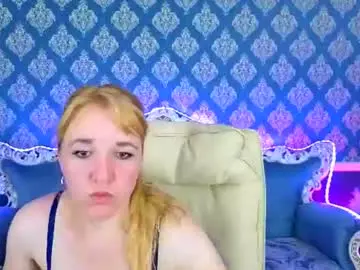 Chaturbate Live Sex Cam of kirra_salute