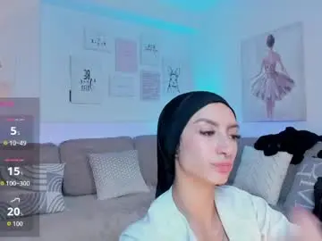 Chaturbate Live Porn of barbie_ev