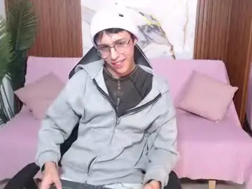 Chaturbate Adult Video Chat of martin_tay
