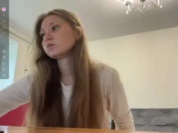 Chaturbate Live Sex Cam of lucindascercy