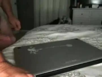Chaturbate Free Live Porn of bigggbulge