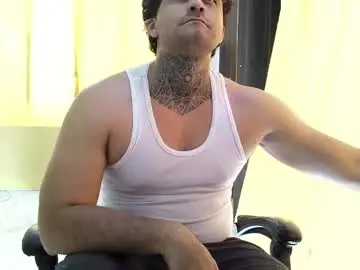 Chaturbate Sex Chat of aronmiller404