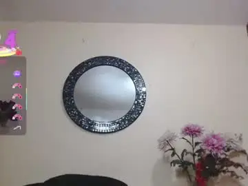 Chaturbate Live Sex Cam of nicole_santana_