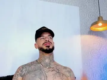 Chaturbate Sex Cam of vinzenzrizzo