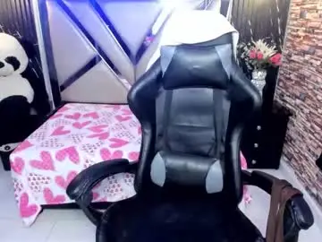 Chaturbate Live Porn of vivienne_hadid