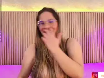 Chaturbate Live Sex of big_tits_in_your_face