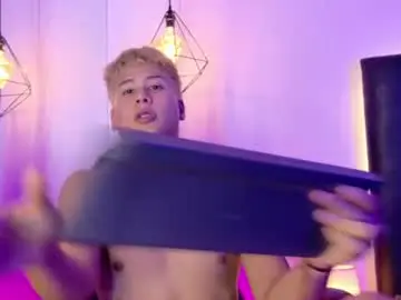 Chaturbate Adult Video Chat of rayden_boy