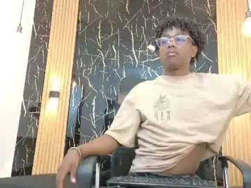 Chaturbate Live Porn of milo_afterdark