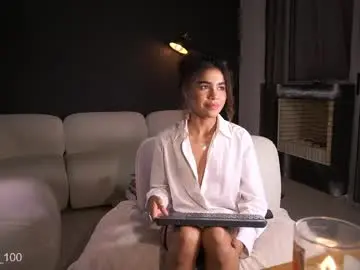 Chaturbate Adult Video Chat of paulacora100