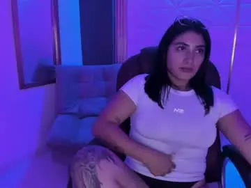 Chaturbate Live Sex Cam of samantha_hyll