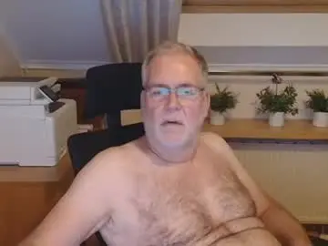 Chaturbate Live Sex Cam of subbear1968
